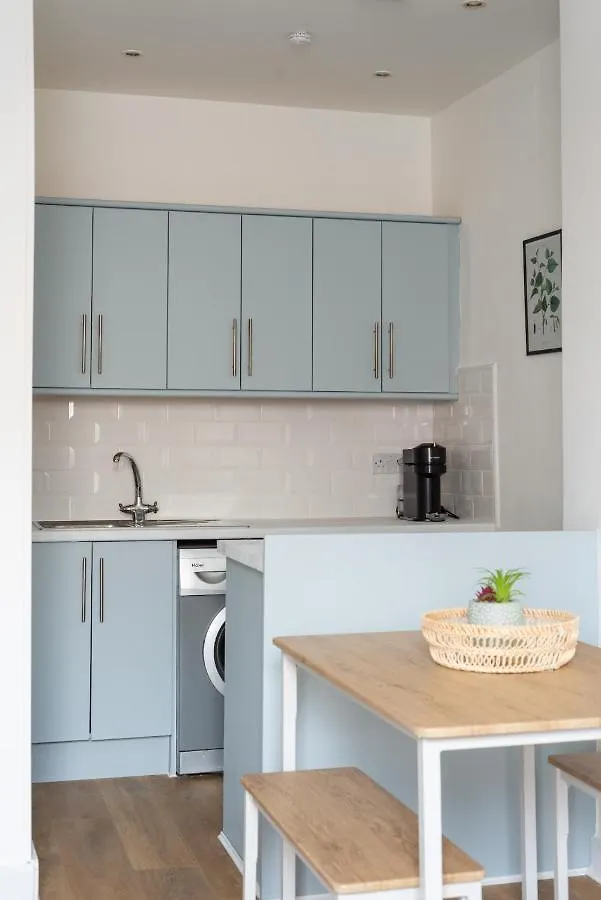 Lovely 1-Bedroom Apartment In Edinburgh